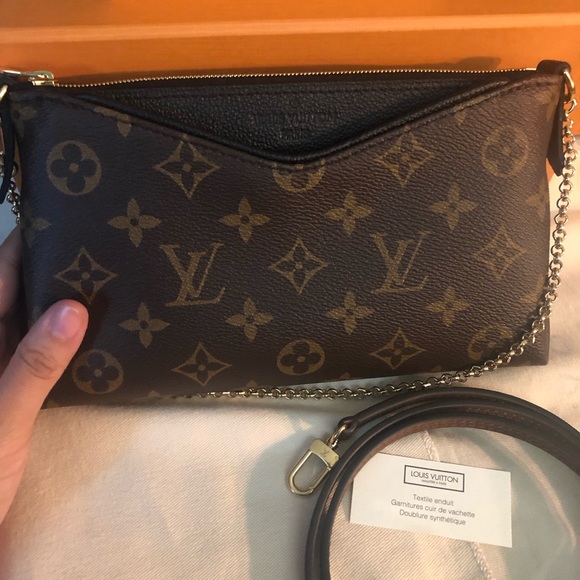 Louis Vuitton Handbags - Louis Vuitton Pallas clutch
